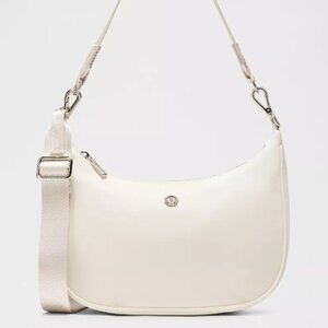 lululemon City Essentials Small Shoulder Bag 3L